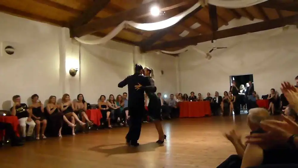 Video thumbnail for Noche de Tango - Matteo y Ludovica Antonietti Tango Show - Cascina Dal Pozzo