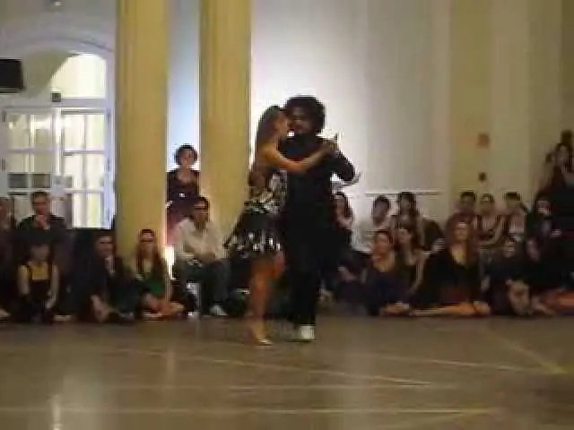 Video thumbnail for SEBASTIAN ARCE Y MARIANA MONTES  ZARAGOZA 23 1 2010