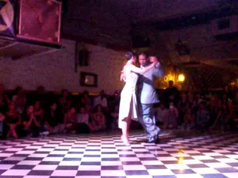 Video thumbnail for Fabian Peralta and Lorena Ermocida are performing in Practica X in 2011-01-04_4
