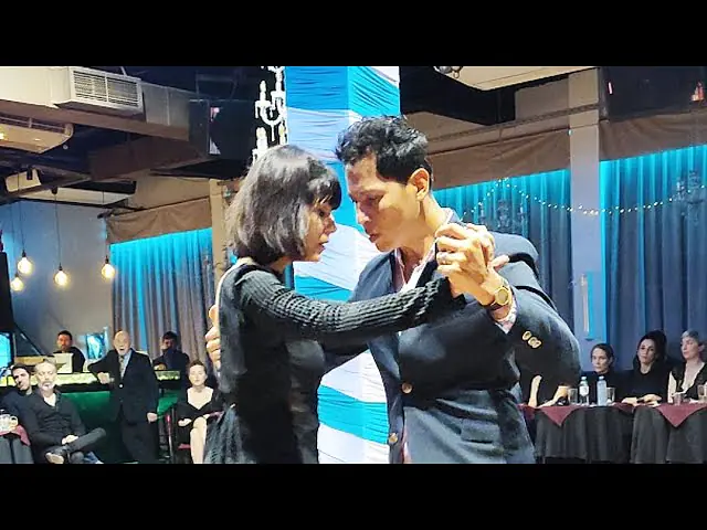 Video thumbnail for De Floreo  (Pugliese) Paula Pandol y Diego Churquina. Milonga Cachirulo 16jul24 (2/3)