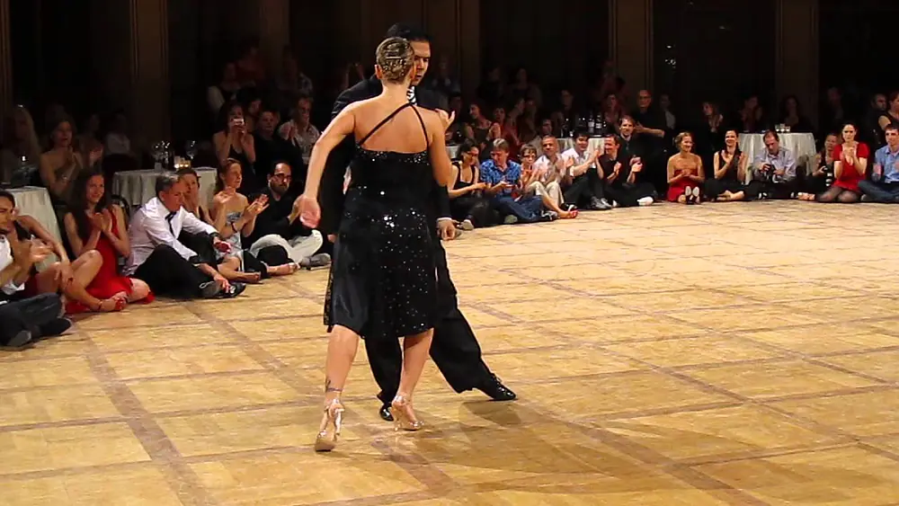 Video thumbnail for Unforgettable Performance of Sebastian Arce & Mariana Montes at Palais Ferstel, Vienna