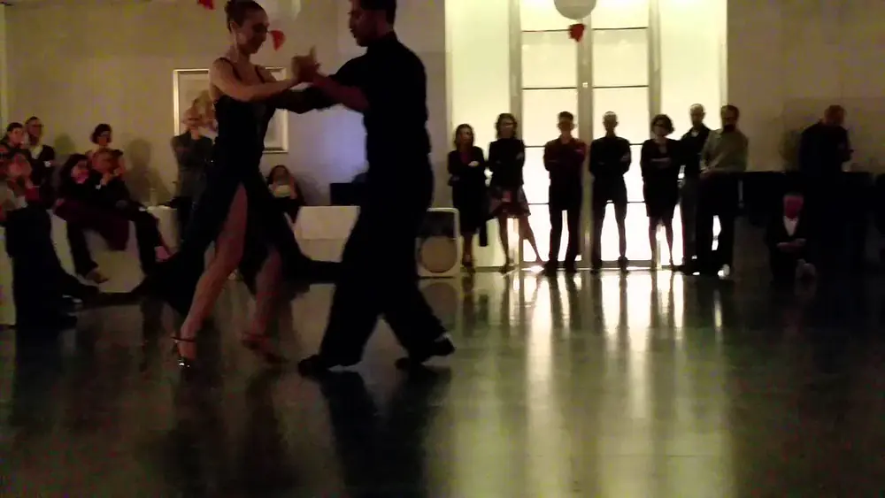 Video thumbnail for Jose Fernandez y Martina Waldman 5-5