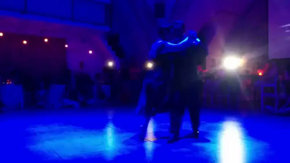 Video thumbnail for Facundo de la Cruz y Paola Sanz - (3) - Vals - Milonga Tel-Aviv 27-06-2015