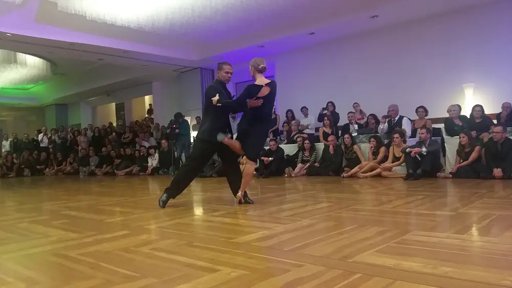 Video thumbnail for Sebastian Arce y Mariana Montes Bari Tango Congress 2017 2-4