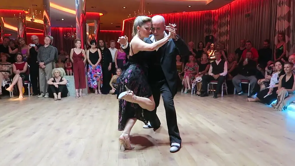 Video thumbnail for Maricel Giacomini & Horacio Godoy at Canary Island Tango Festival 2024 5