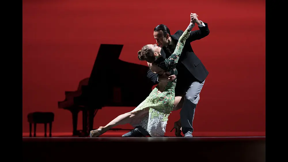 Video thumbnail for Maestros performance by Leah Barsky & Guillermo Merlo at Master Tango Show in Dallas 2022