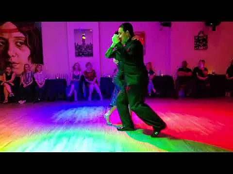 Video thumbnail for Argentine tango: Florencia Borgnia & Marcos Pereira - El Cencerro