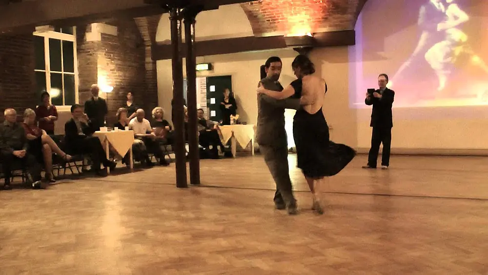 Video thumbnail for Juan Martin Carrara & Stefania Colina @ The Crypt, April 2013 - Paisaje (Vals)