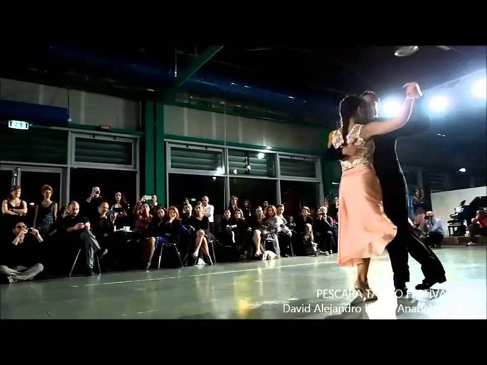 Video thumbnail for Pescara Tango Festival 2015 - David Alejandro Palo y Anabela Brogioli - Meta fierro