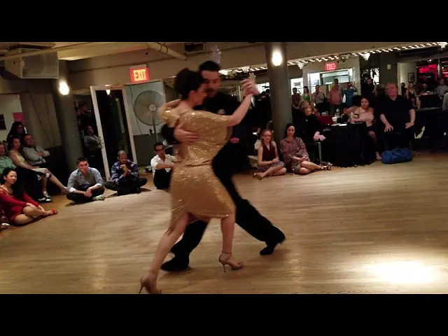 Video thumbnail for Argentine tango: Florencia Borgnia & Marcos Pereira - Como La Margarita