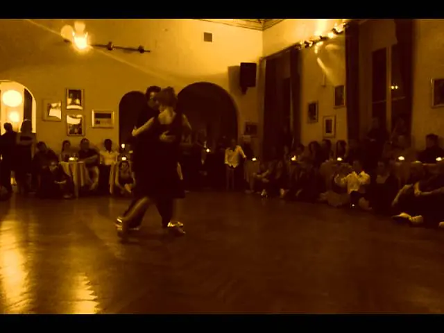 Video thumbnail for Pablo Inza y Noelia Hurtado Esibizione 2 - Milonga Brava Genova.mp4