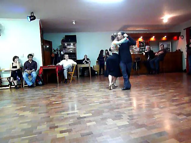 Video thumbnail for Gustavo Soto e Juliana Maggioli - Tango Baires 11-11-2011 - 4 de 4