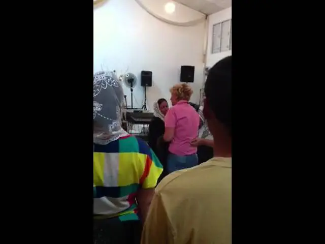 Video thumbnail for Rosa Pérez- El Espíritu santo Bautizando a una joven