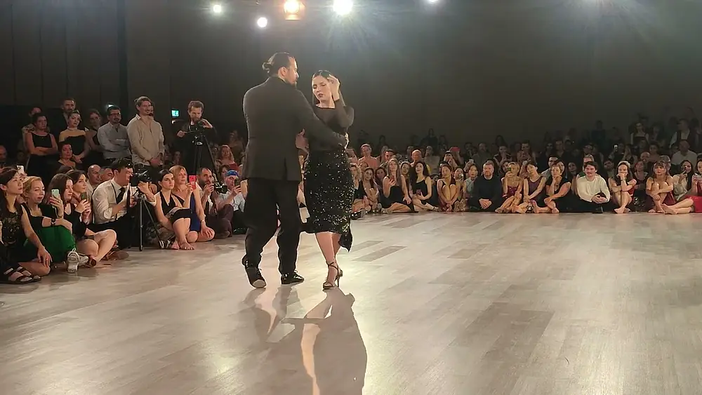 Video thumbnail for Electrifying Tango Performance by Giampiero Cantone & Magdalena Valdez - "El Marne" by Forever Tango
