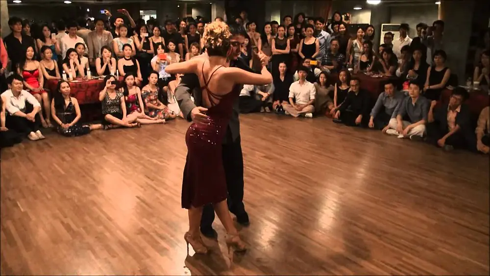 Video thumbnail for 2013 Tango Ensueño Carlitos Espinoza & Noelia Hurtado grand party 1
