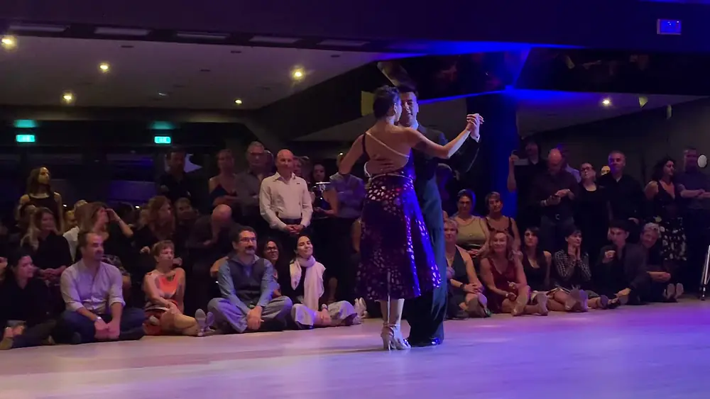 Video thumbnail for Sebastian Achaval y Roxana Suarez Bari Tango Congress 2019 2-3