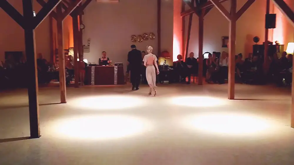 Video thumbnail for Patricia Hilliges & Matteo Panero @ Tango Ático, Hamburg, 15.2.2020, 4/4