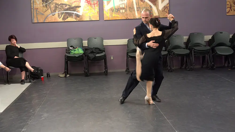 Video thumbnail for Guillermina Quiroga & Mariano Logiudice dancing tango "Siete palabras" (C. di Sarli)