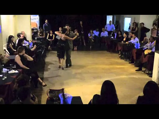 Video thumbnail for Samantha Dispari y Santiago Fina en Porteño y Bailarin - Milonga