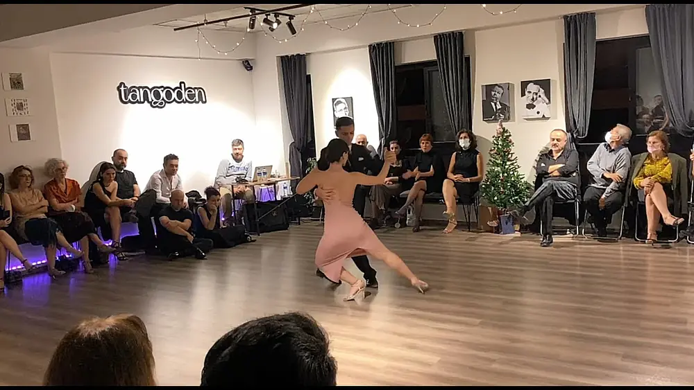 Video thumbnail for Batuhan Boy & Nida İnceoğlu - El Olivo