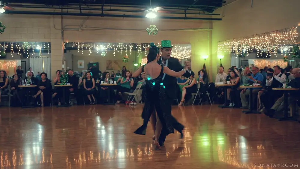 Video thumbnail for Junior Cervila & Guadalupe Garcia - Con Tu Mirar