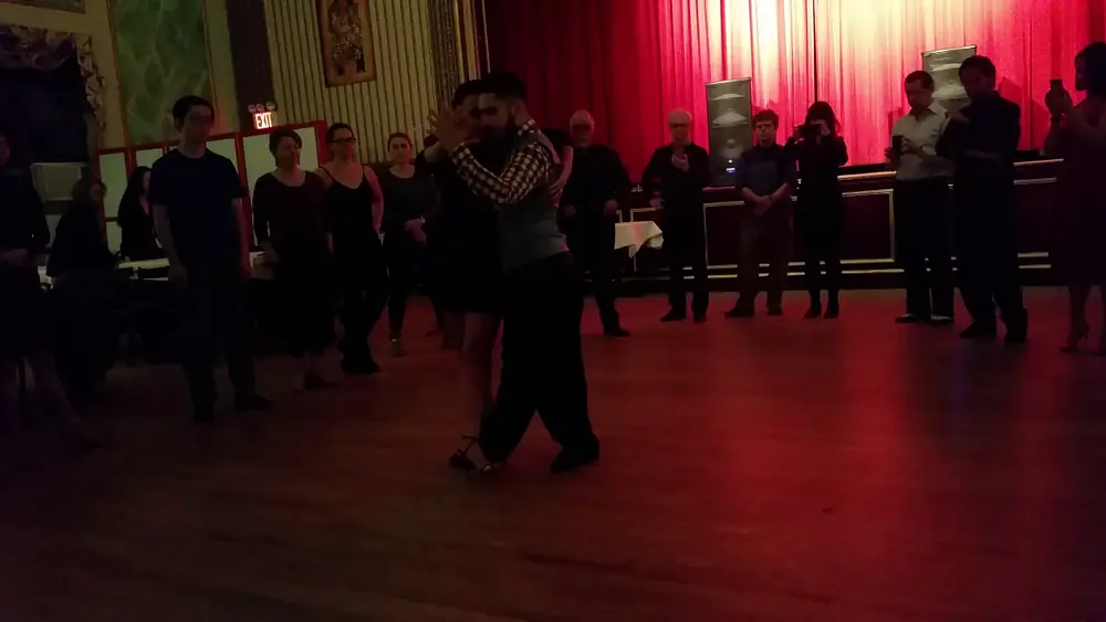 Video thumbnail for Argentine tango class: Virginia Pandolfi & Jonathan Aguero - Pivots, Sacadas (2) of (2) - Chique