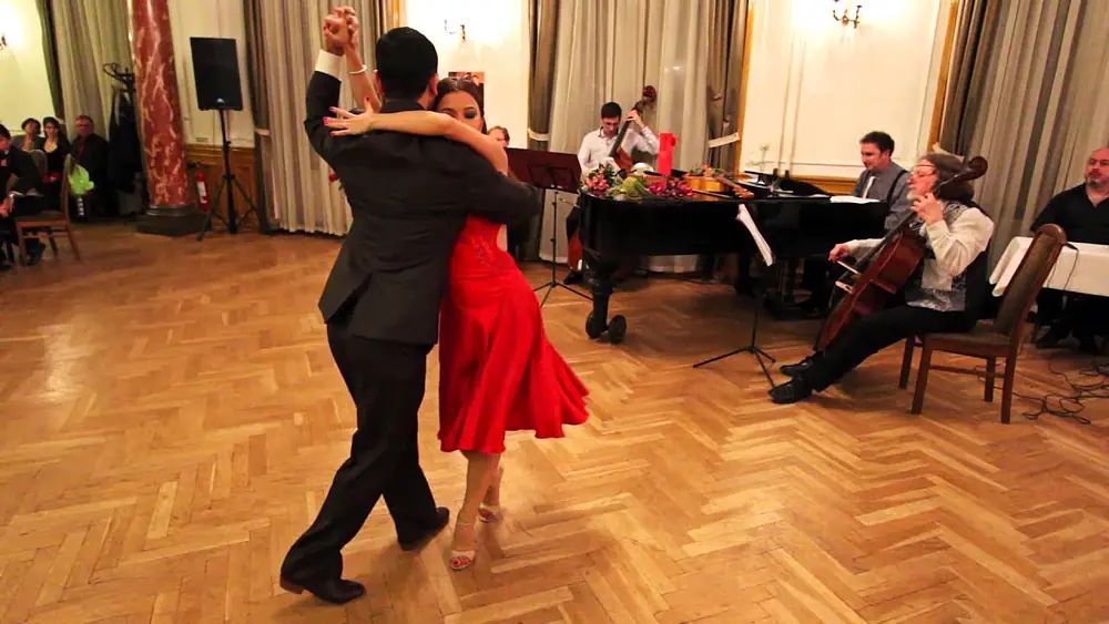 Video thumbnail for Silueta Portena - Özgür Demir & Marina Marques - Tango Harmony