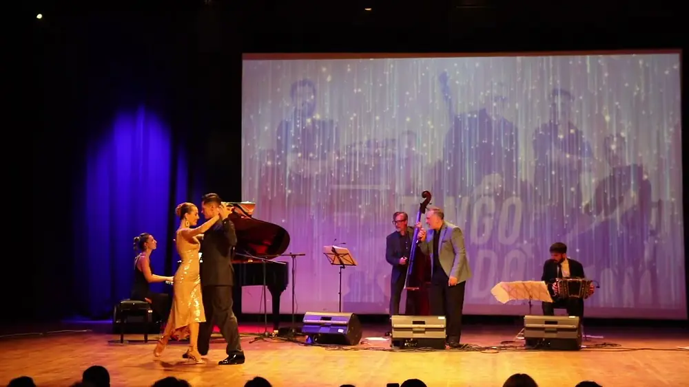 Video thumbnail for Luis Squicciarini & Evgenia Samoilova  at Tango Bardo Live-ISTANBUL (1/3)