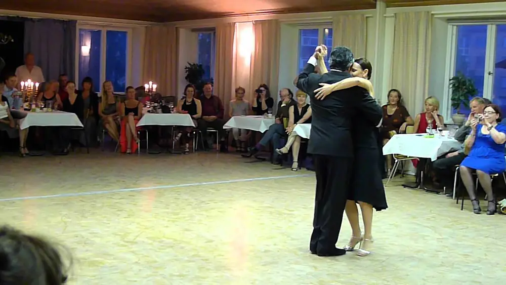 Video thumbnail for Osvaldo Roldan y Anna Maria Ferrara 2, midnight sun tango festival, Umeå, 2012 ©folkerubin