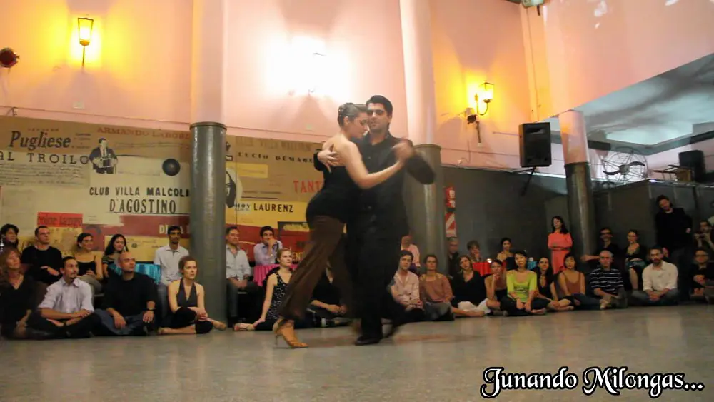 Video thumbnail for ARIADNA NAVEIRA Y FERNANDO SANCHEZ en Viva la Pepa -Octubre 2012