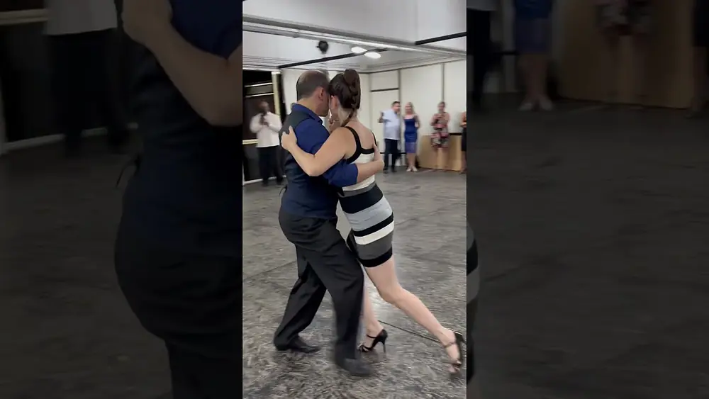 Video thumbnail for Tango lessons: colgadas by Sol Alzamora & Ariel Manzanarez. La Viruta 🇦🇷12/30/22