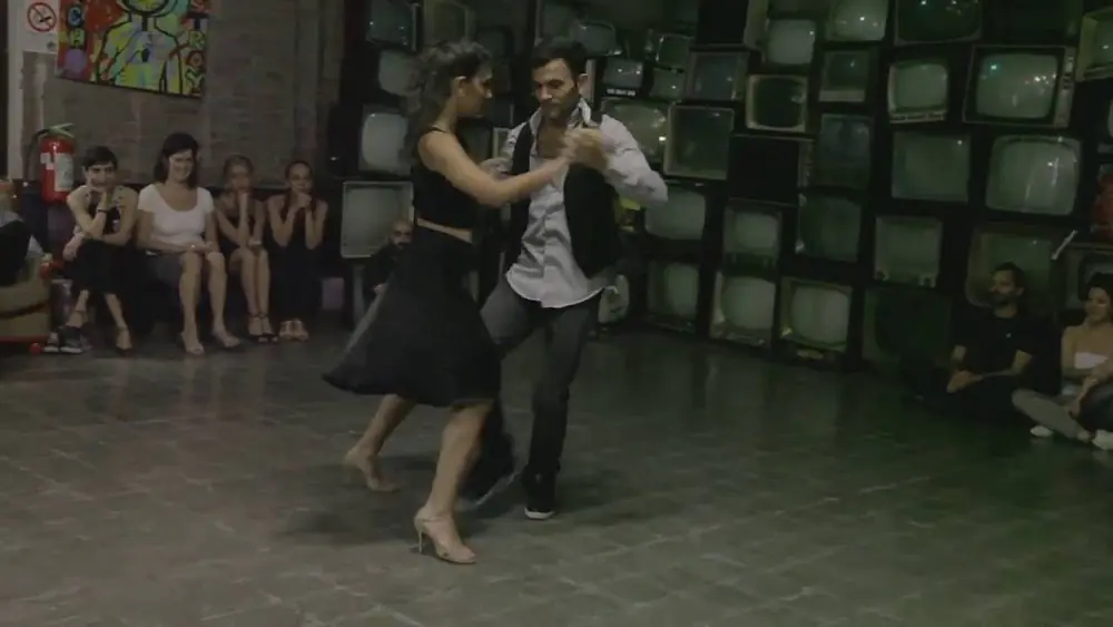 Video thumbnail for Bruno Tombari e Rocio Lequio alla MilongaSì - 2 - 04/10/2016