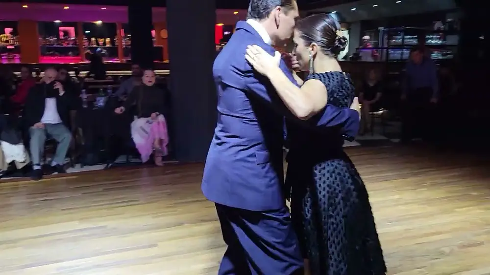 Video thumbnail for Julieta Cappiello & Alvaro Salas en Milonga Malena "COMO NINGUNA" (1/4)