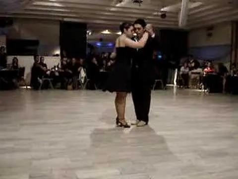 Video thumbnail for Federico y Ariadna Naveira (2 tangos)