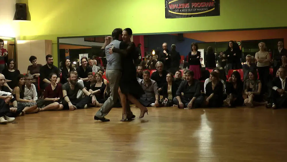 Video thumbnail for Me Llaman Milonga, Juan D'Arienzo -  Maria Filali y Gianpiero Galdi - J_Club PN, 2016 (4)