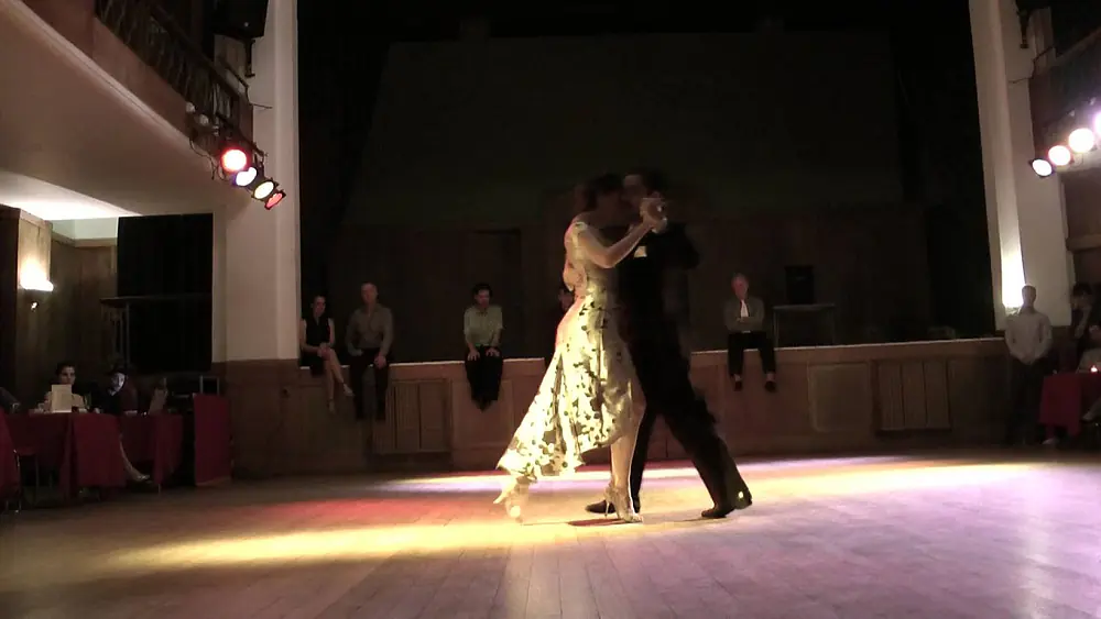 Video thumbnail for Juan Martin Carrara & Stefania Colina @ Carablanca, London - Nov 2012 - 1/4