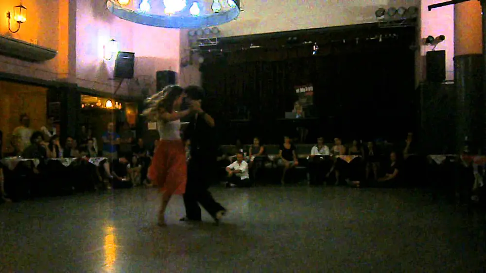 Video thumbnail for Cecilia Garcia y Serkan Gokcesu en El Motivo Tango 25/2/13