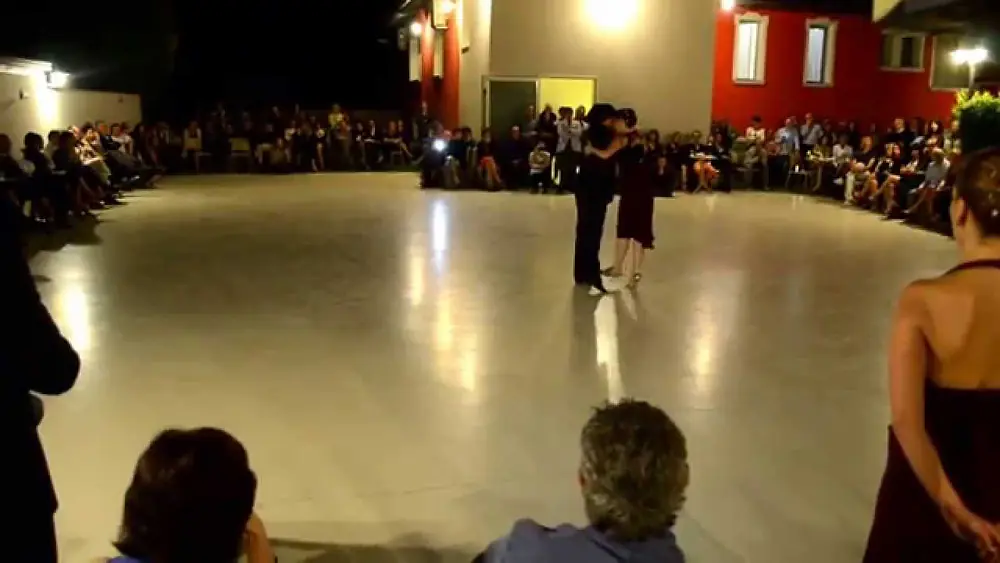 Video thumbnail for Sebastian Sanchez e Malvina Gili, Fernanda Grosso e Alejandro Ferreyra alla Milonga La Rotonda