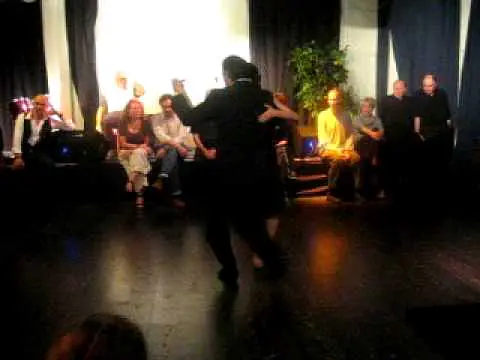 Video thumbnail for Alejandra Soto and Gonzalo Robinson - Milonga 3 Esquinas - Stockholm