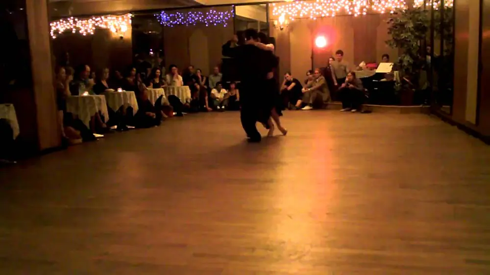 Video thumbnail for Argentine tango: Oscar Mandagaran & Georgina Vargas - Para Ti Madre