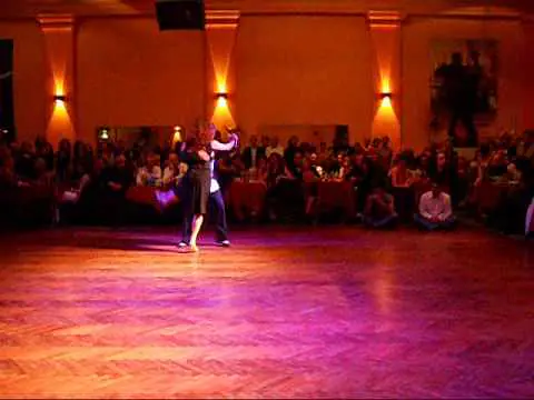 Video thumbnail for Ezequiel Herrera y María Antonieta Tuozzo - "Ella es así" - Parakultural