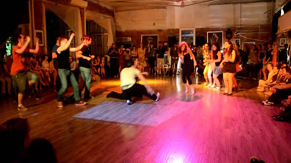 Video thumbnail for "Grease" by Rodrigo Fonti - Planetango birthday milonga - 31/05/14