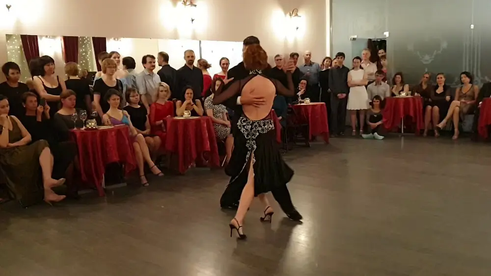Video thumbnail for Javier Dias & Yulia Zueva @ Milonga "El Salon" 3/3