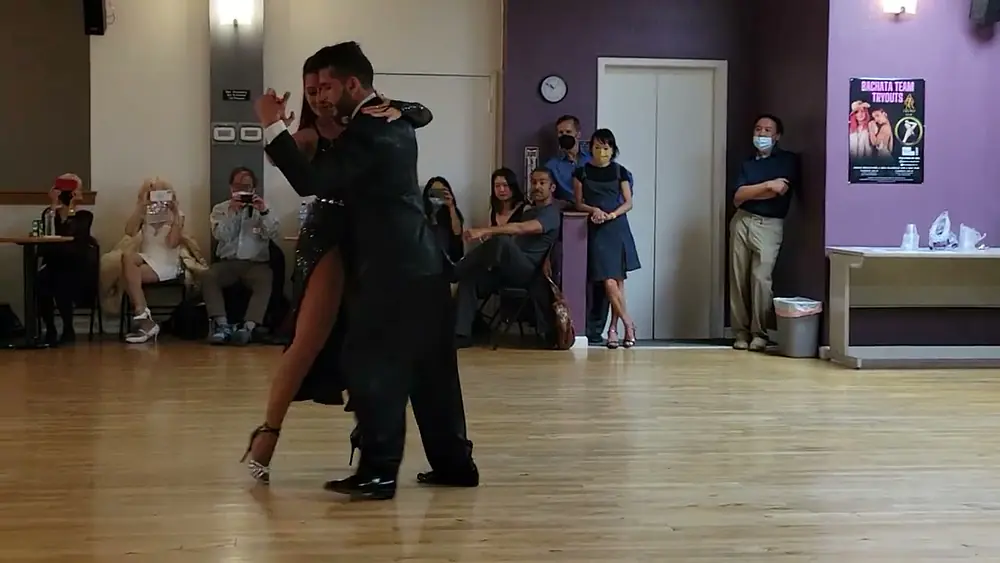 Video thumbnail for Juan Bedoya and Analia Centurión - performance at dance blvd on April 29, 2022 (3 of 3)