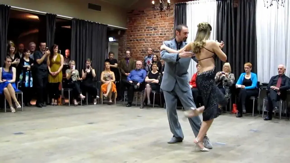 Video thumbnail for Filippo Avignonesi y Yulia Yukhina at Oulu Tango Festival 2013