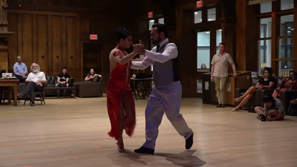 Video thumbnail for Adriana Salgado & Leonardo Sardella dancing to the tango "Zum" by Osvaldo Pugliese.