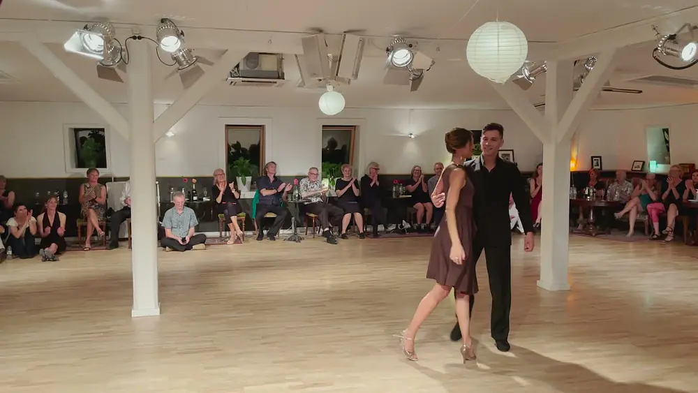 Video thumbnail for Den Lille Festival, September 2021 - Show by Athanasia Boulakou and German Cuestas
