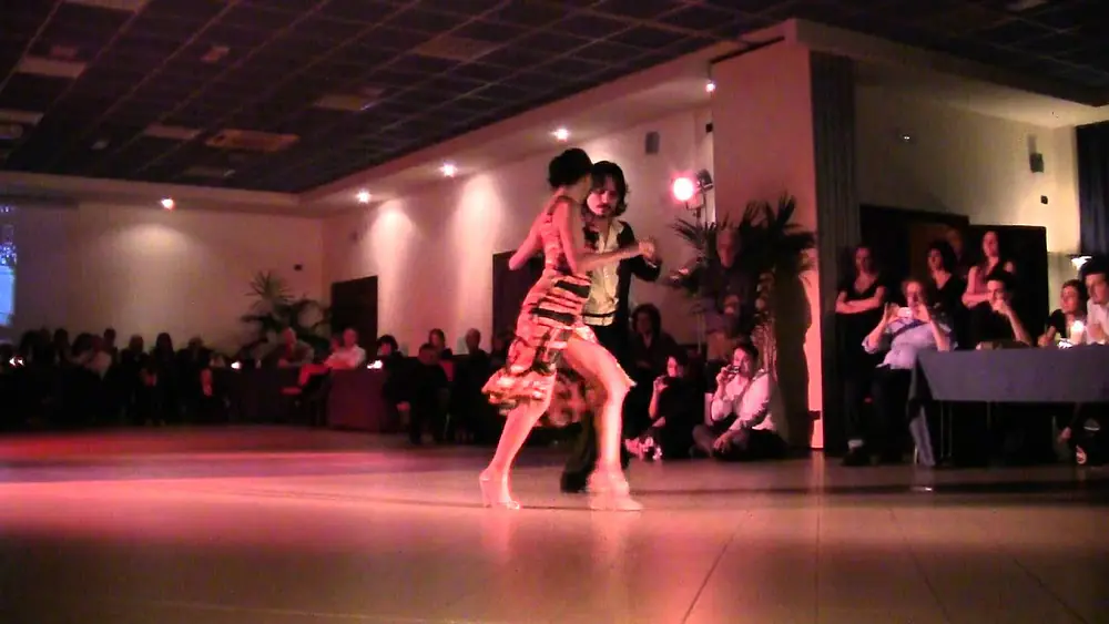 Video thumbnail for Moira Castellano y Gaston Torelli - Pisa 14/4/2012 - 2