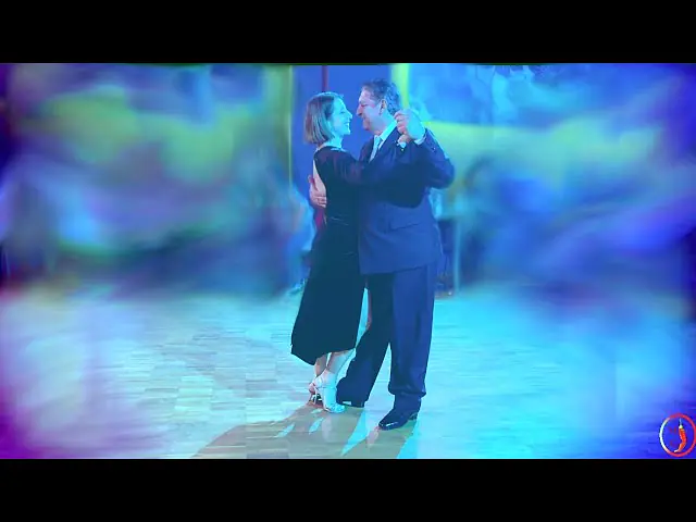 Video thumbnail for RICARDO CALVO Y SANDRA MESSINA  BAILAN D'ARIENZO