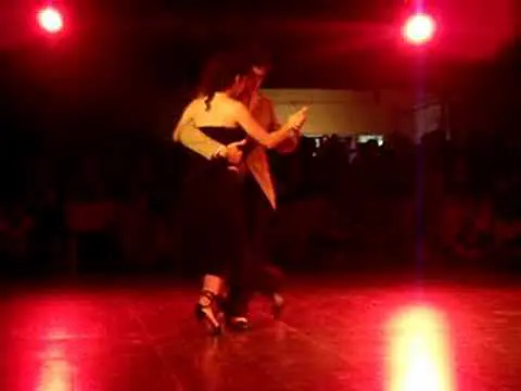 Video thumbnail for Federico Naveira & Inés Muzzopappa - Carabelli